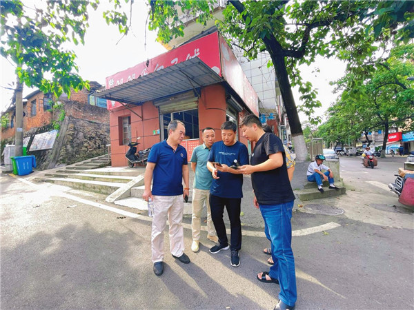 市古鎮(zhèn)公司聯(lián)合規(guī)劃局實地調研城區(qū)停車場項目選址工作